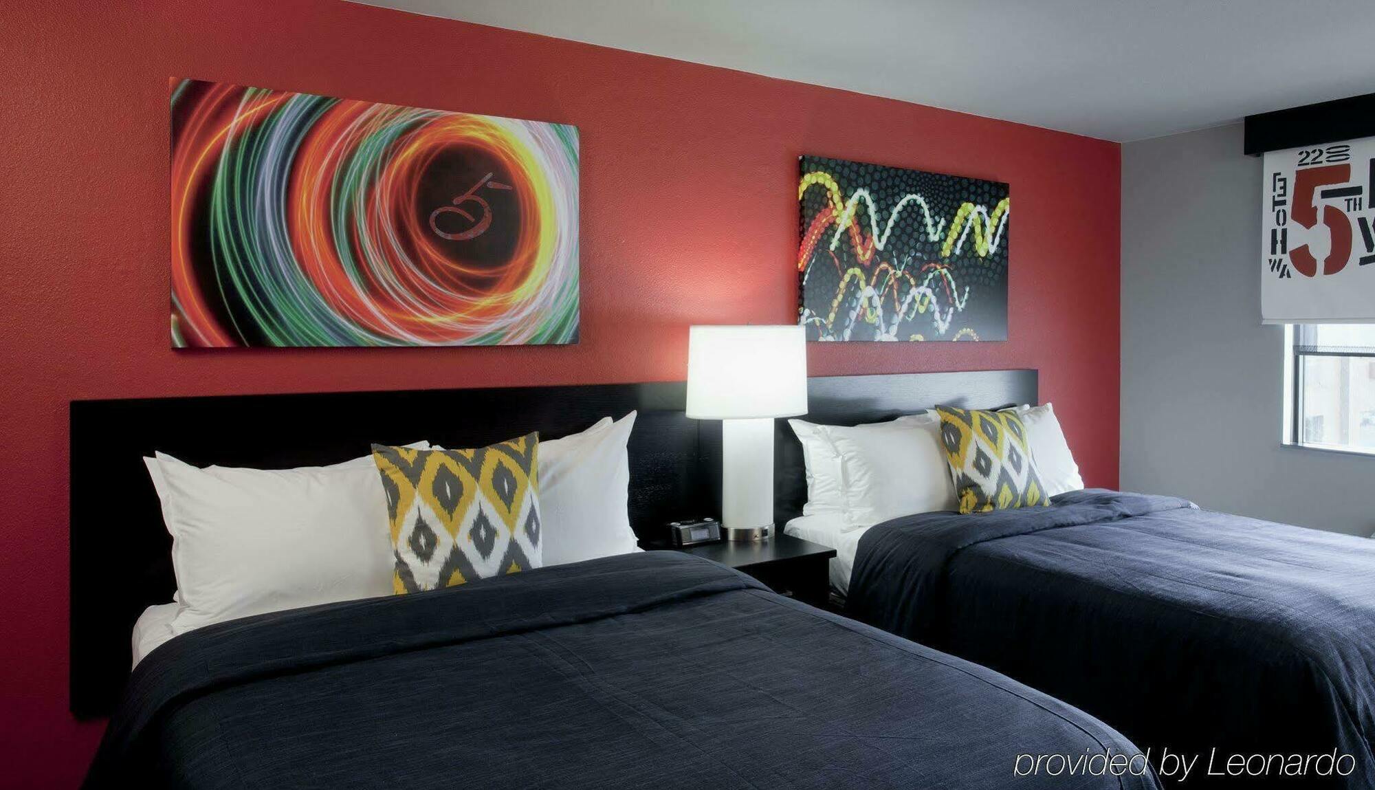 Staypineapple, Hotel Five, Downtown Seattle Extérieur photo